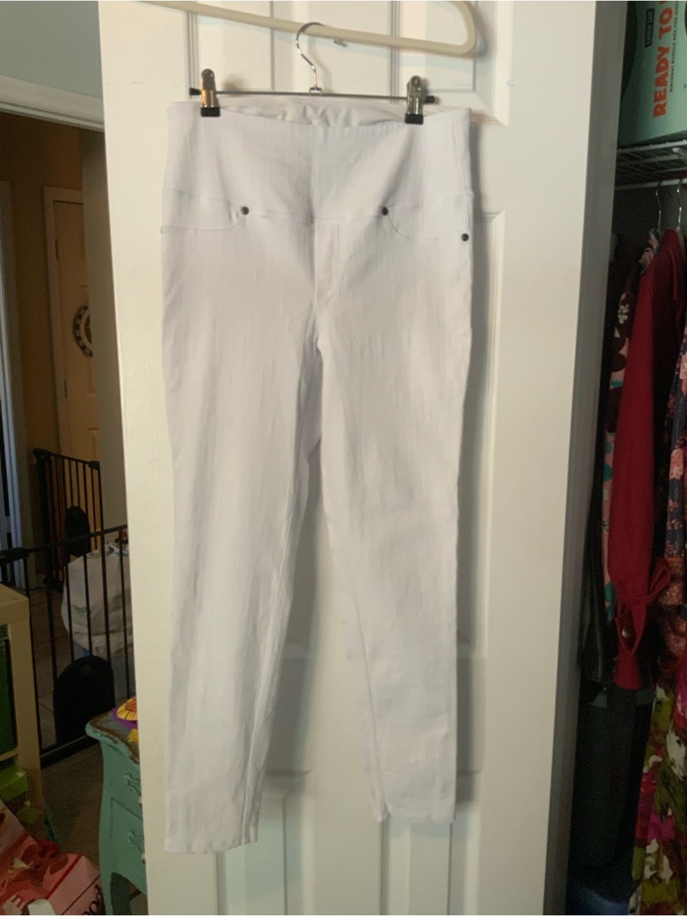 Ruby Ribbon White Stretch Trousers with Smooth Waistband